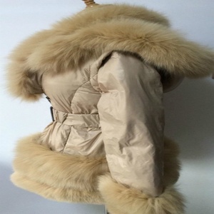 2018 trasporto di Nuovo stile Giù <span class=keywords><strong>Cappotto</strong></span> Reale Cappuccio di <span class=keywords><strong>Pelliccia</strong></span> di Inverno Delle Donne Giù Giacca - Product Image 2