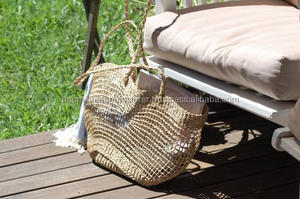 Bolso de hombro estilo bohemio Seagrass Market con correa larga Cierre abierto Asas dobles - Product Image 6