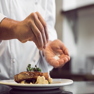 Sal de cocina refinada de alta pureza para uso doméstico e industrial Suministro de sal yodada a granel o no yodada blanca fina de grado alimenticio - Product Image 3