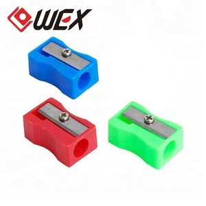 Taiwan Le Plus Chaud vente portable 1 trou lame en acier de haute qualité coloré de promotion de nouveauté en plastique taille-crayon - Product Image 1