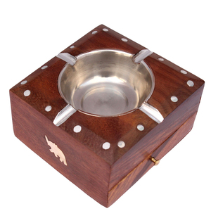 ที่เขี่ยบุหรี่ไม้สีน้ำตาลทรงกลม - Product Image 1