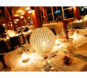 华丽迷人的水晶球T型灯架婚礼桌全装饰摆件，价格惊人