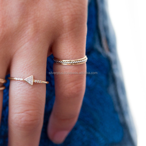 Wholesale Antique Solid 14kt Yellow Gold Engagement Eternity Band <b>Ring</b> for Weddings and Parties - Product Image 4