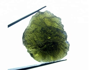 ราคาขายส่งสีเขียวธรรมชาติ Moldavite Cabochon คุณภาพดี - Product Image 2