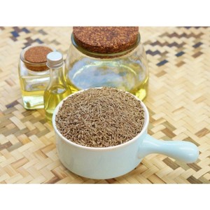 100% Aceite esencial de alcaravea natural orgánico Carum Carvi Precio al por mayor a granel Aceite esencial de semilla de alcaravea Coche - Product Image 5