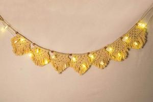 Guirlande de style bohème moderne suspendue en macramé, bannière d'anniversaire en coton faite à la main, décoration artistique, nouveau design, cadeau parfait dans une boîte - Product Image 2