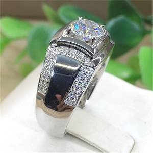 Bague pour homme en moissanite blanche de 2,00 carats en or blanc 14 carats, bague de fiançailles en or pour homme, bague de fiançailles en or 916 pour homme - Product Image 4