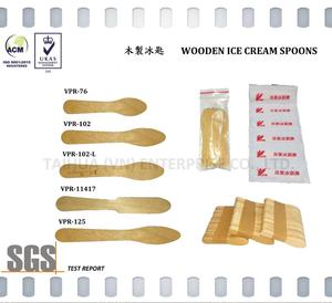 Cuillères à glace en bois avec hackp - Product Image 1