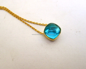 Pendentif en argent sterling 925 avec topaze bleue et pierres précieuses fait à la main en plaqué or pour les occasions de fête - Product Image 2