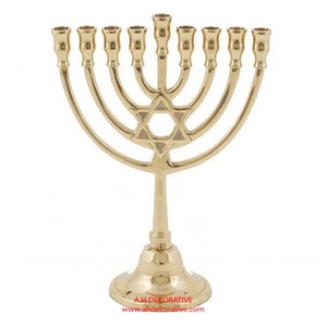 Menorá Judía de Primera Calidad, Candelabro de Metal Navideño, Decoración Hecha a Mano para el Hogar, Fabricante de la India - Product Image 1