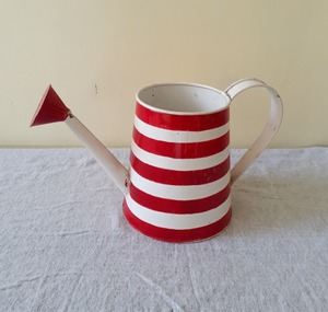 การรดน้ำในสวนทำจากโลหะสามารถจัดการกับต้นไม้กลางแจ้งและในร่มสำหรับระเบียงห้องนั่งเล่นและสวนในบ้าน - Product Image 1