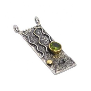 Hot Fashion Deux Tons Plaqué Or Lunette Réglage 925 Sterling Silver Péridot Gemstone Pendentif Fine Jewelry - Product Image 1