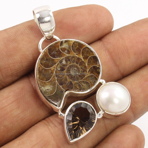 จี้แอมโมไนต์ประดับพลอยสวยงามอื่นๆ ชุบทอง เงินแท้ 925 แบบโซลิแตร์ ทำด้วยมือจากพลอยธรรมชาติ - Product Image 1