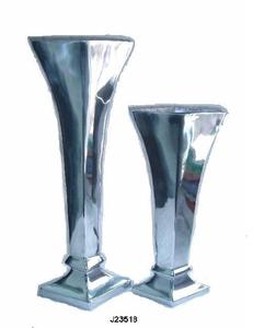 Jarrón de Aluminio Pulido con Forma de Paralelogramo, También Disponible en Acabado Mate, Níquel y Níquel Rugoso - Product Image 3