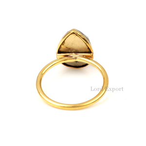 Anillo Apilable Delicado de Uso Diario con Engaste de Plata de Ley 925 Chapado en Oro de 18k y Piedra de Pirita Natural de 12x16mm en Forma de Pera - Product Image 2