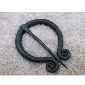 Broches médiévales en alliage de forge à la main de fer Viking TT-5192 fête de mariage épingles à la mode cadeau de fête - Product Image 1