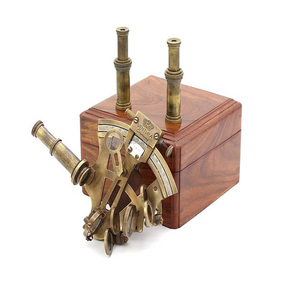 Sextant Venture en laiton de navigation marine nautique durable fonctionnant avec deux télescopes interchangeables dans une boîte en bois dur - Product Image 2