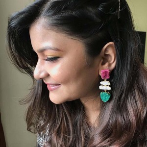 Boucles d'oreilles clous en agate verte, agate rose, perles d'eau douce blanches, faites à la main, alliage de laiton, sans nickel, pour mariage, anniversaire, fiançailles - Product Image 2