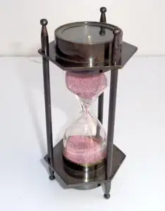 Dekorative Messing Sand Timer Sanduhr Mit Antik Marine Messing Kompass Timer eine Stunde oder Groß bestellung