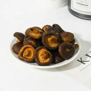 Оптовая продажа, вакуумные Жареные Чипсы для грибов shiitake, высушенные чипсы shiitake