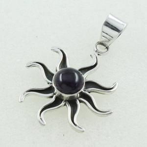 925 Colgante de joyería de plata esterlina Forma de sol Piedra de ónix negro Colgantes finos y dijes de La India - Product Image 3