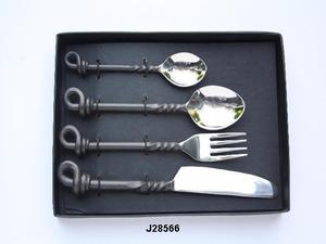 Ensemble de couverts en acier martelé de haute qualité dans des articles de table polonais miroir ensemble de couverts en acier de 4 pièces au prix de gros - Product Image 5