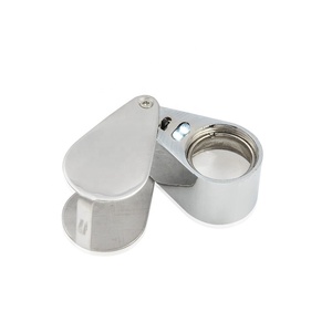 Loupe de bijoux éclairée par LED pliante 30x-21mm fabriquée en Inde - Product Image 2
