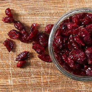 Mélange de baies entières biologiques séchées AD (canneberges/acai/pommes/abricots/bananes) conservées à l'huile, emballées sous vide - Product Image 1