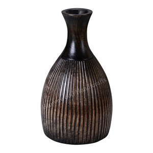Vase à fleurs en bois de manguier durable Design élégant sculpté à la main Vente chaude Vase en bois de l'exportateur Idéal pour la table et la décoration - Product Image 1