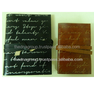 สมุดโน้ตหนังปิดแบบมีสายรัดลายนูนสำหรับแพทย์แนววินเทจงานแฮนด์เมด - Product Image 3