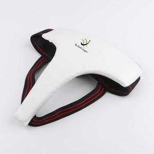Protège-entrejambe de Taekwondo pour femme OEM - Tailles et couleurs personnalisables, en cuir véritable/artificiel, fabriqué au Pakistan - Product Image 1
