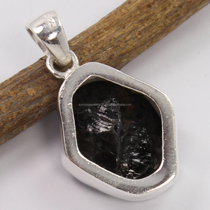 Délicat polyvalent fantaisie coupe 925 solide en argent Sterling Solitaire pendentif naturel NOIR TOURMALINE pierre précieuse brute mignon unisexe - Product Image 2