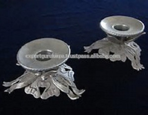 Bougeoir design en aluminium Autres pots à bougies et lanternes stylés - Product Image 1