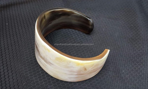Pulsera de Cuerno de Búfalo 100% Natural para Mujer - Product Image 4