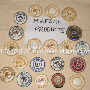 Insignes de tablier avec logo de haute qualité OEM Conception personnalisée avec technique brodée Épingle de sûreté à la mode attachée - Product Image 2