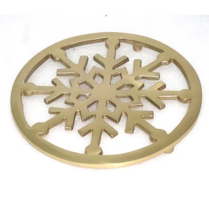 Dessous de plat rond en métal personnalisable Offre Spéciale de bonne qualité résistant à la chaleur écologique pour la cuisine et la cuisine à domicile - Product Image 1