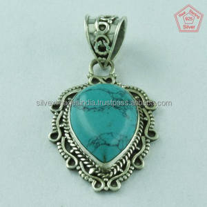 Impressionnant pendentif en argent sterling 925 avec pierre en forme de poire turquoise Bijoux en argent sterling 925 Pendentifs à breloque de type inde - Product Image 1