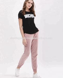 Nuevos pantalones de chándal de terciopelo bordados de diseño elegante y personalizado baratos, pantalones largos transpirables de terciopelo con cordón - Product Image 3