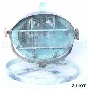 Trépied antique Lampe spot de studio en laiton antique avec trépied réglable ou support de table - Product Image 2