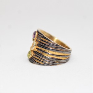 Venta directa de fábrica Dos piedras Chapado en oro 925 Anillo de amatista y peridoto de plata esterlina Estilo clásico para fiestas - Product Image 3