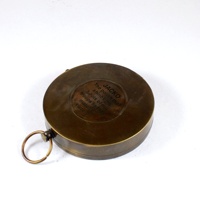 Boussole de poche gravée pirate antique nautique haute précision en laiton enfants militaire style marin finition 3 pouces dans un étui en cuir