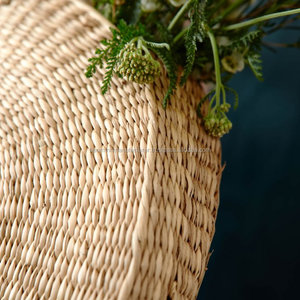 Bolsa de paja ovalada natural con asa - Product Image 4