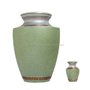 Urne funéraire pour cendres humaines de style américain Brassworld India, qualité supérieure, pour adultes. - Product Image 1