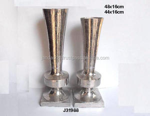 Jarrón Cónico de Aluminio Fundido sobre Base Cuadrada con Acabado de Níquel Rugoso, Decoración para el Hogar, Artesanía en Metal - Product Image 2