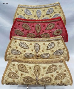 Pochette de soirée ethnique traditionnelle indienne pour femmes, faite à la main, en tissu brodé, en jute et en soie, avec rabat, ND56, couleurs vives - Product Image 4