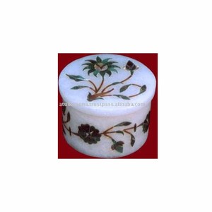 Caja de piedra decorativa con incrustación - Product Image 1