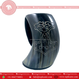 Taza de cerámica vikinga para hombre con martillo de cuerno de animal sostiene con seguridad té café vino cerveza fiesta regalo - Product Image 2