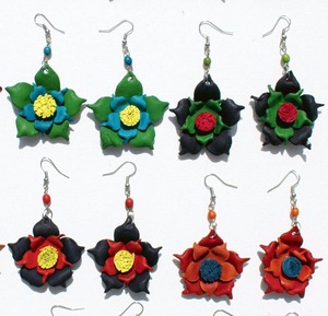 Pendientes de gota de flor de cuero coloridos hechos a mano varios patrones gran material de aleación al por mayor regalos de joyería de moda - Product Image 1