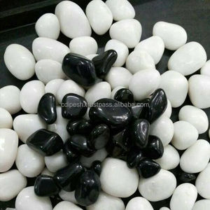 Indien plus grand exportateur de naturel et brillant blanc irrégulier rond galets pierre jardin brillant galets et galets rougeoyants - Product Image 5