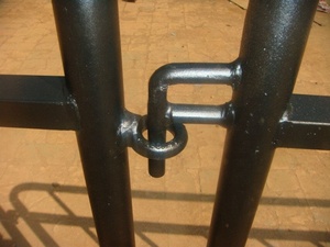 Kim loại cầm tay kiểm soát đám đông rào cản bảo vệ đường sắt với bánh xe-Đen nhôm Mojo rào cản - Product Image 3